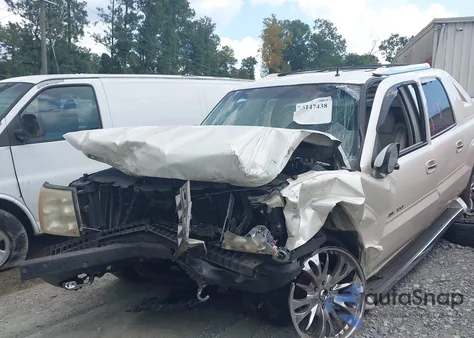 2002 Cadillac Escalade Ext Standard z USA, uszkodzony, nr VIN 3GYEK63N02G231712